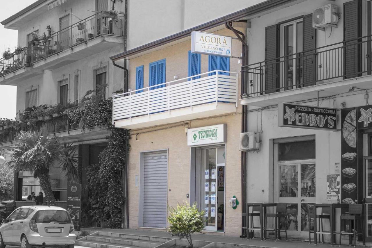 Agora Vulcano Crosia Bagian luar foto